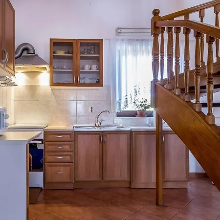 Zora Apartment