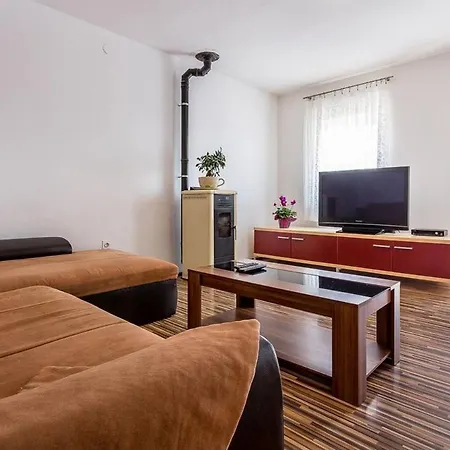 Apartment Zora Premantura