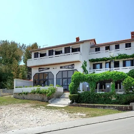 Zora Apartment